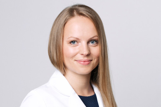 Dr. med. Eva Elksne